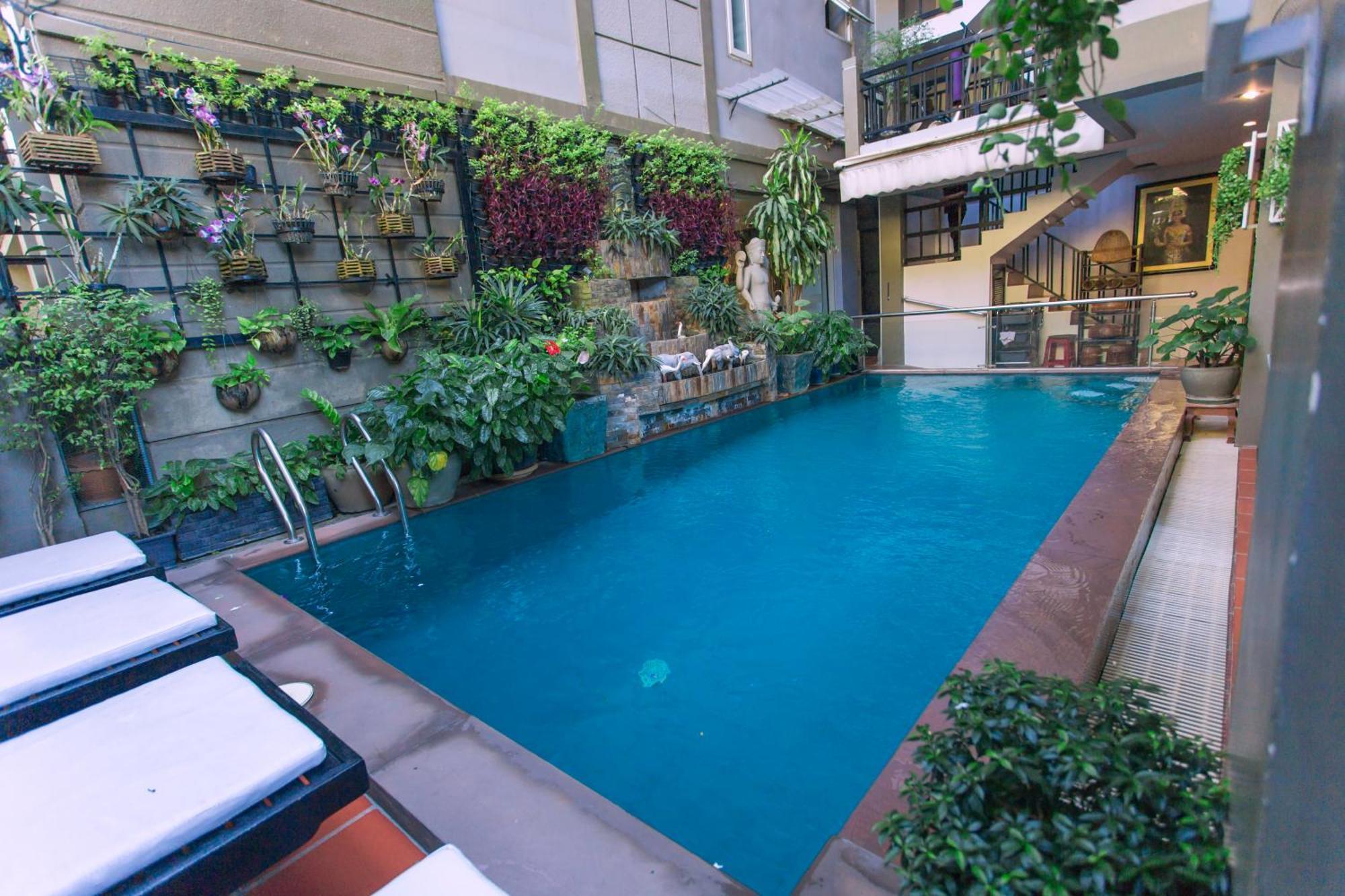 King Grand Boutique Hotel Phnom Pen Exterior foto